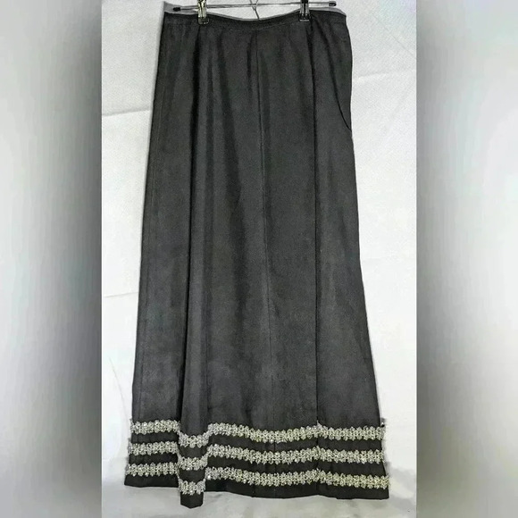 Maurice Antaya Sakowitz custom Women's Suit w Skirt elaborate bead trim - Picture 4 of 10